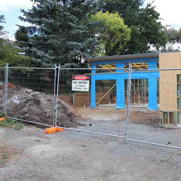 do you deliver and install temporary fencing and what's the cost for these services in North Hills California